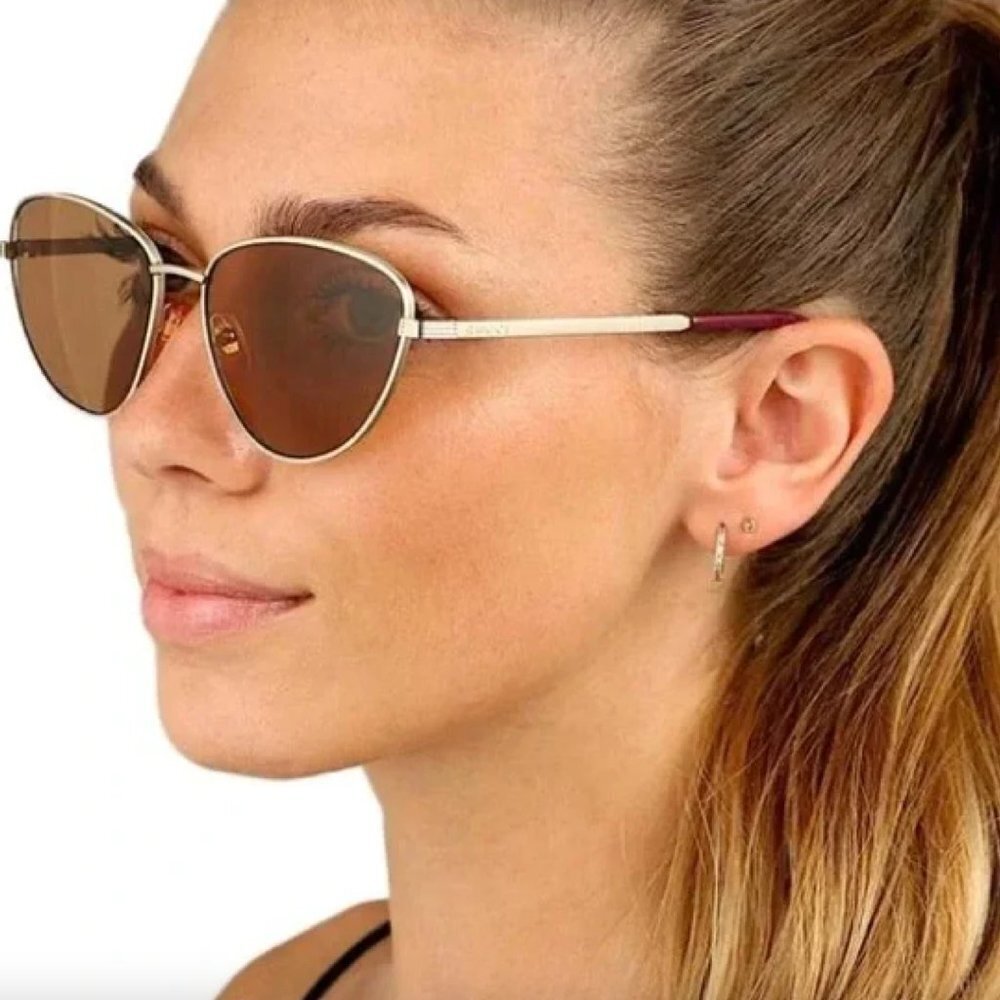 NNWT Gucci GG0803S-002 Gold Cat Eye 58mm Sunglasses - Picture 2 of 13